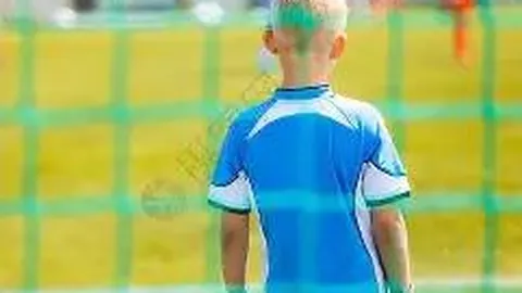 “申花津门激战至1-3，李嗣镕首秀头球助阵，90分钟惊魂未绝！”